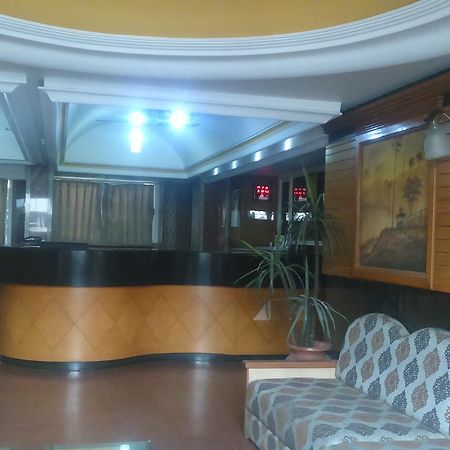 Hotel Unnati Ahmedabad Luaran gambar